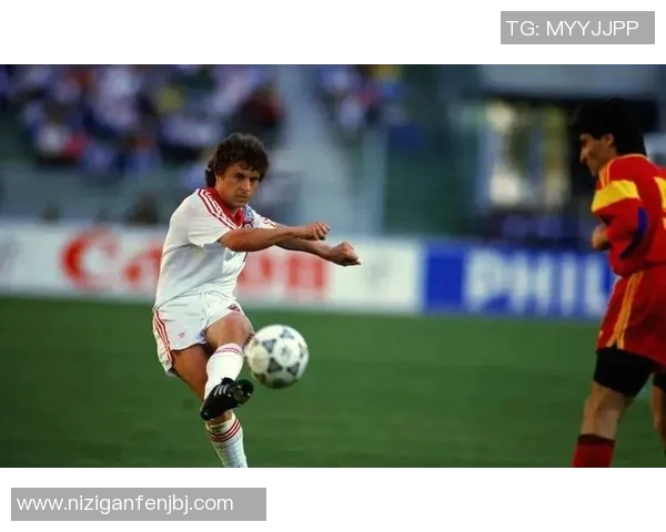 传奇足球明星背后的号码故事与他们的辉煌成就紧密相连