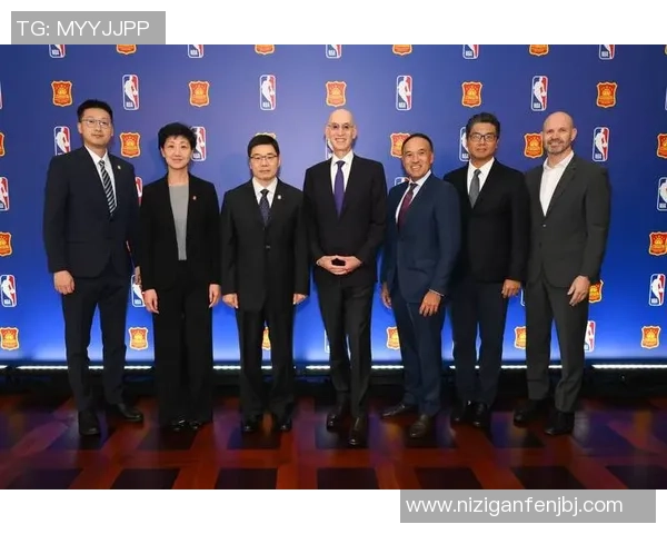 周强专访：从球场到人生的篮球旅程与成长回顾